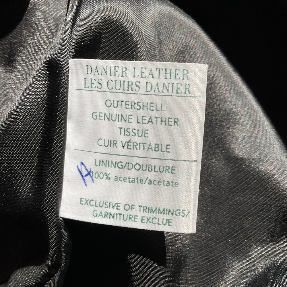 Danier Women's Black Leather Jacket Size Size S - Picture 11 of 11